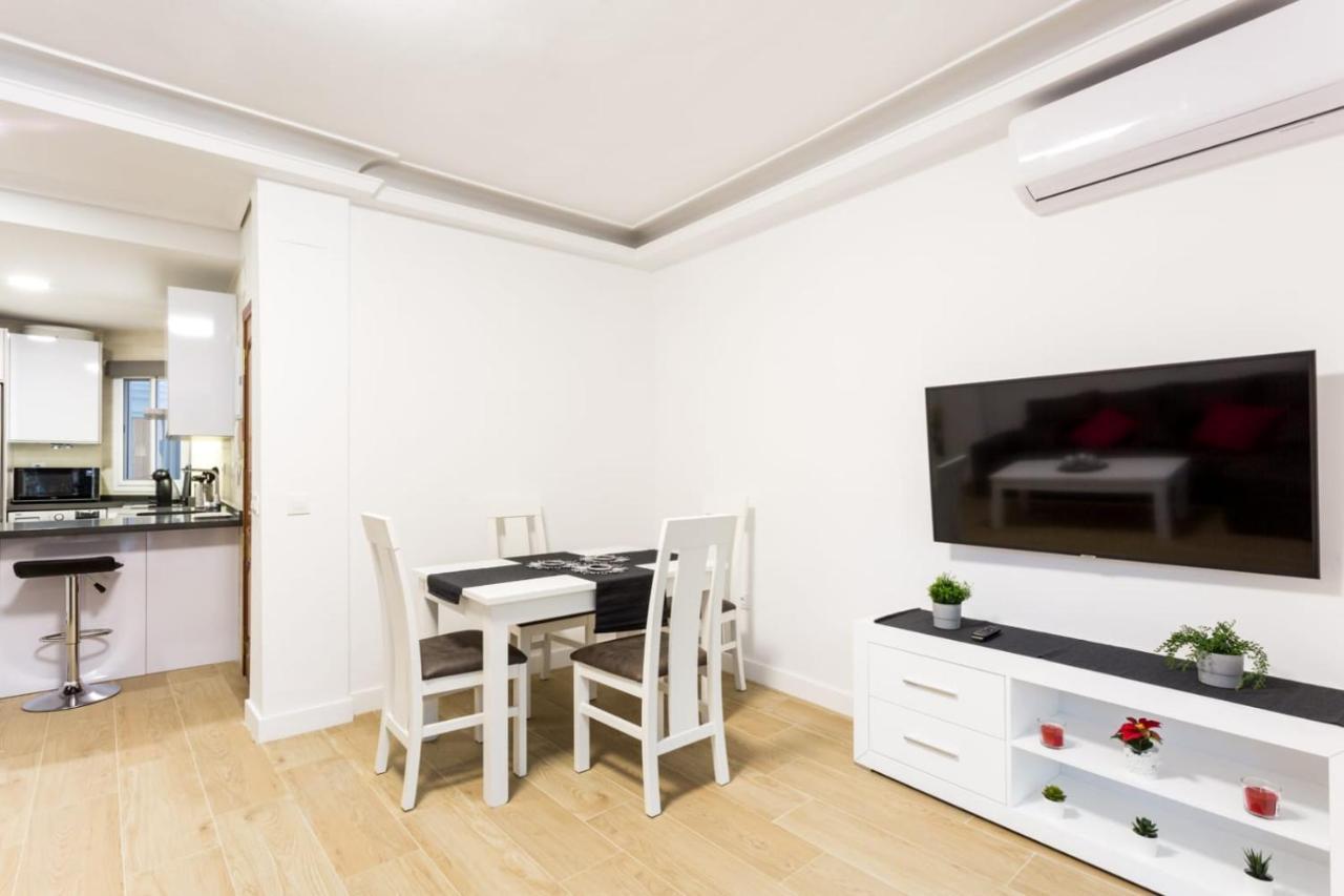 Rentalsevilla Plaza De La Alfalfa Luaran gambar