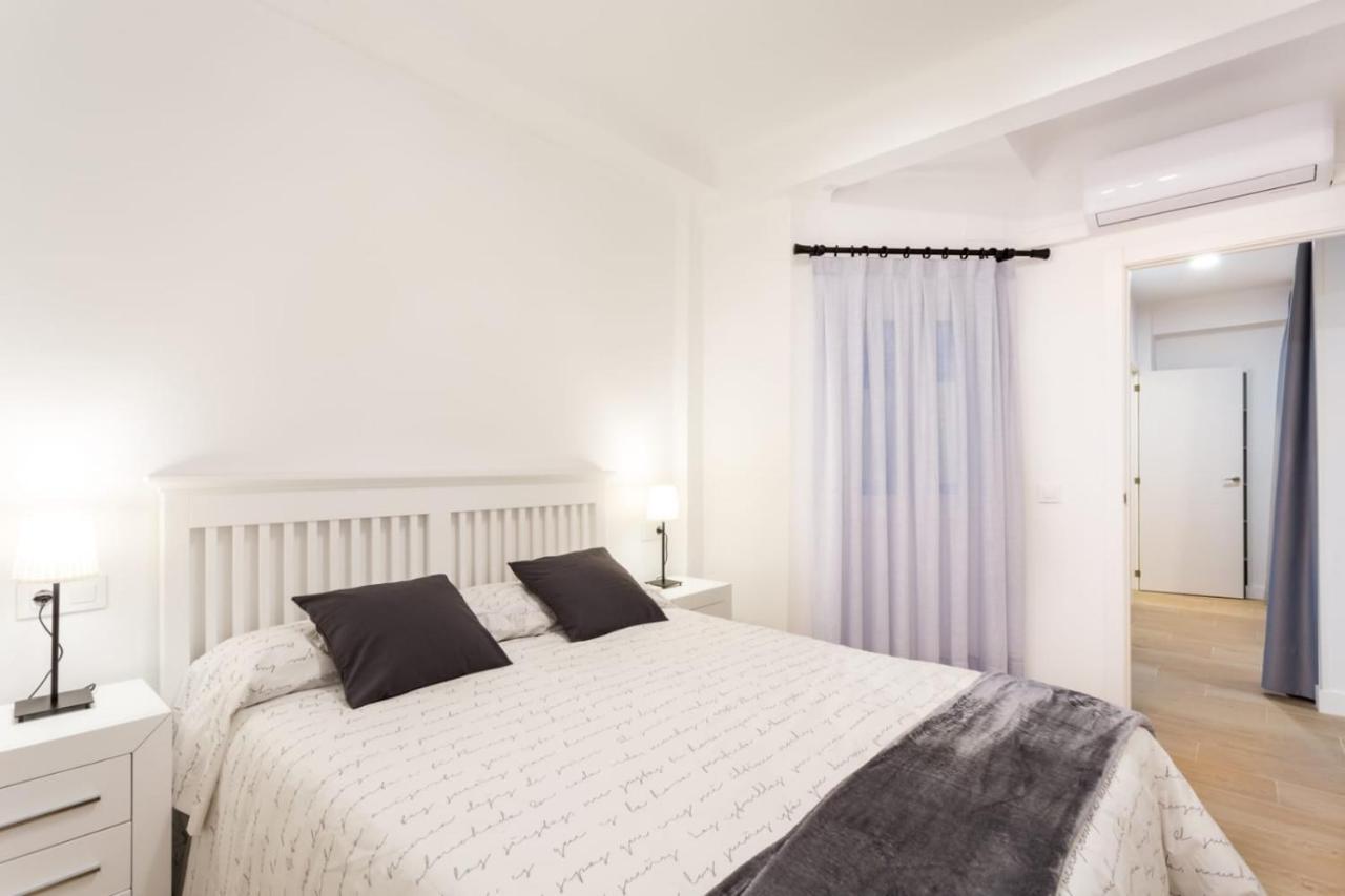Rentalsevilla Plaza De La Alfalfa Luaran gambar